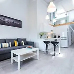 Panorama Twin Loft Superior アパート